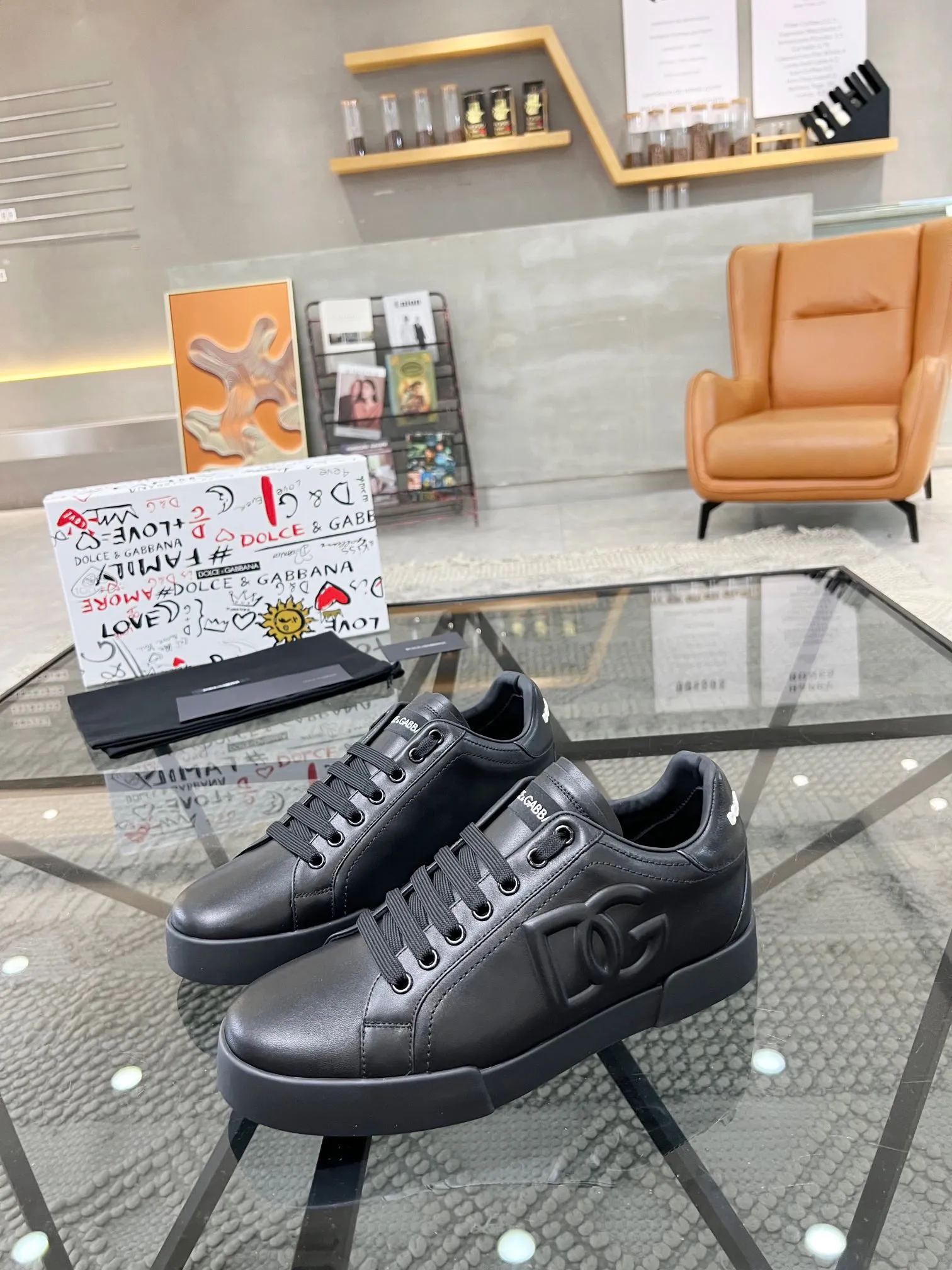 Men's shoes 360 yuan🏮🏮2023 new Dolce & Gabbana/top original single DG heavy industry series, imported original waterproof canvas, contrasting color design is super beautiful, exquisite and luxurious, super A level! Compared with the genuine product at the counter, the version is no worse at all! size：38-46
